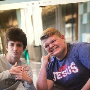 Meet your Posher, Evan